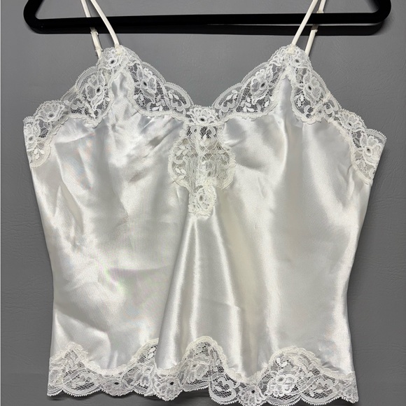 ✨Vintage Victoria's Secret White Satin Camisole Size S - Picture 3 of 9